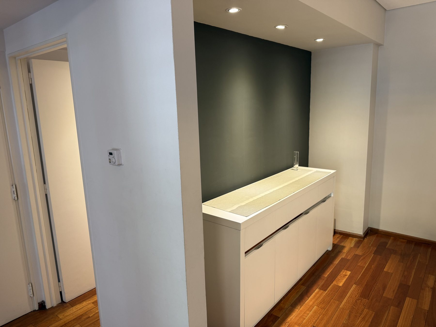 Dining feature wall